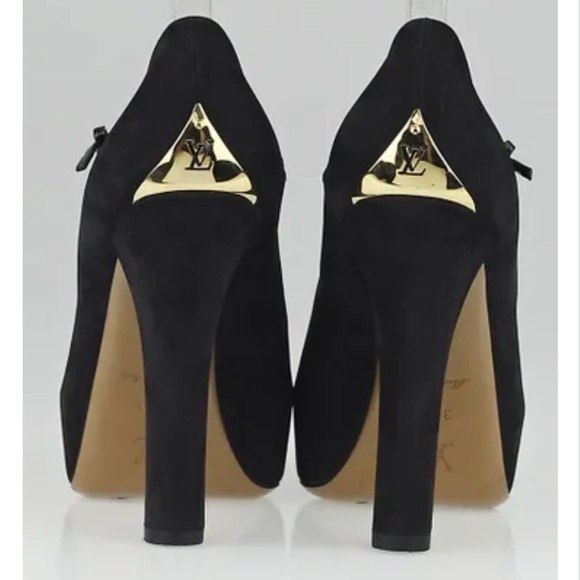 Louis Vuitton 🎉host pick🎉Black Suede Varennes Strap Platform Pumps - Picture 4 of 12